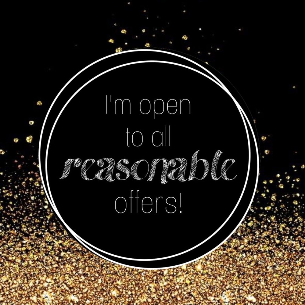 ✨Offers Welcome!✨